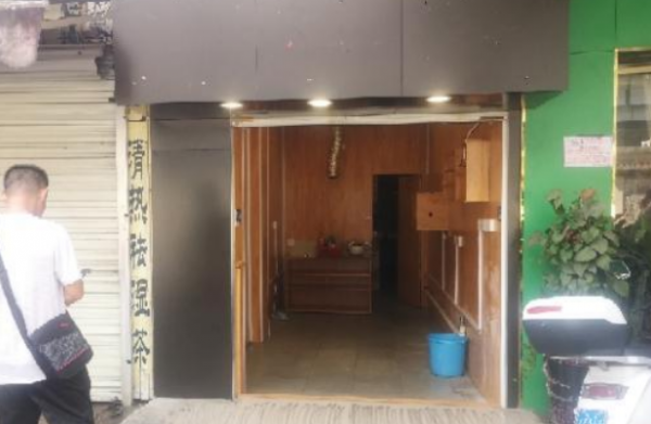 北湖路东二里菜市门口